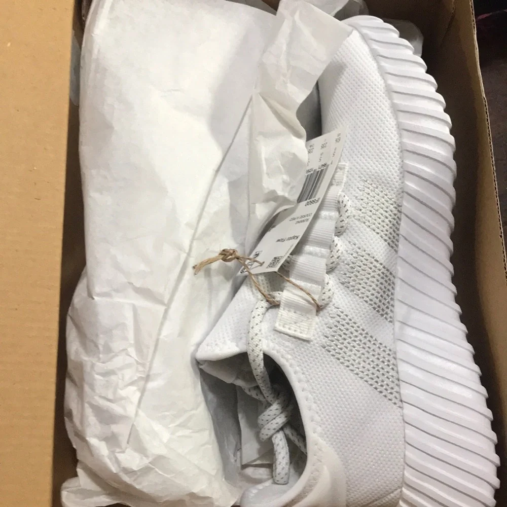 New Adidas Kaptir Flow 6.5 Youth / 8 women BNWT NEW☀️ - Picture 2 of 12